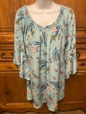 NWT Boho Cottagecore Lildy Blue Floral Tie
Sleeve Tunic Top L/XL